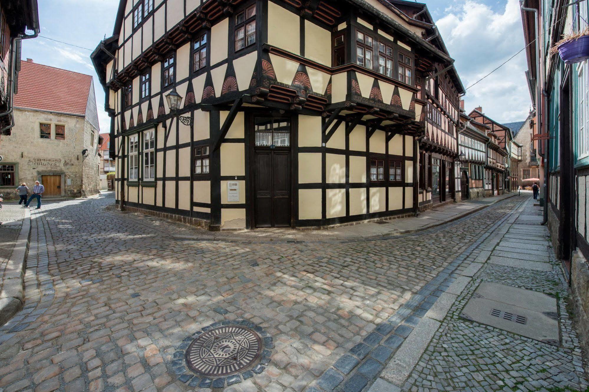 Apartmenthaus Im Stieg Quedlinburg Exterior foto