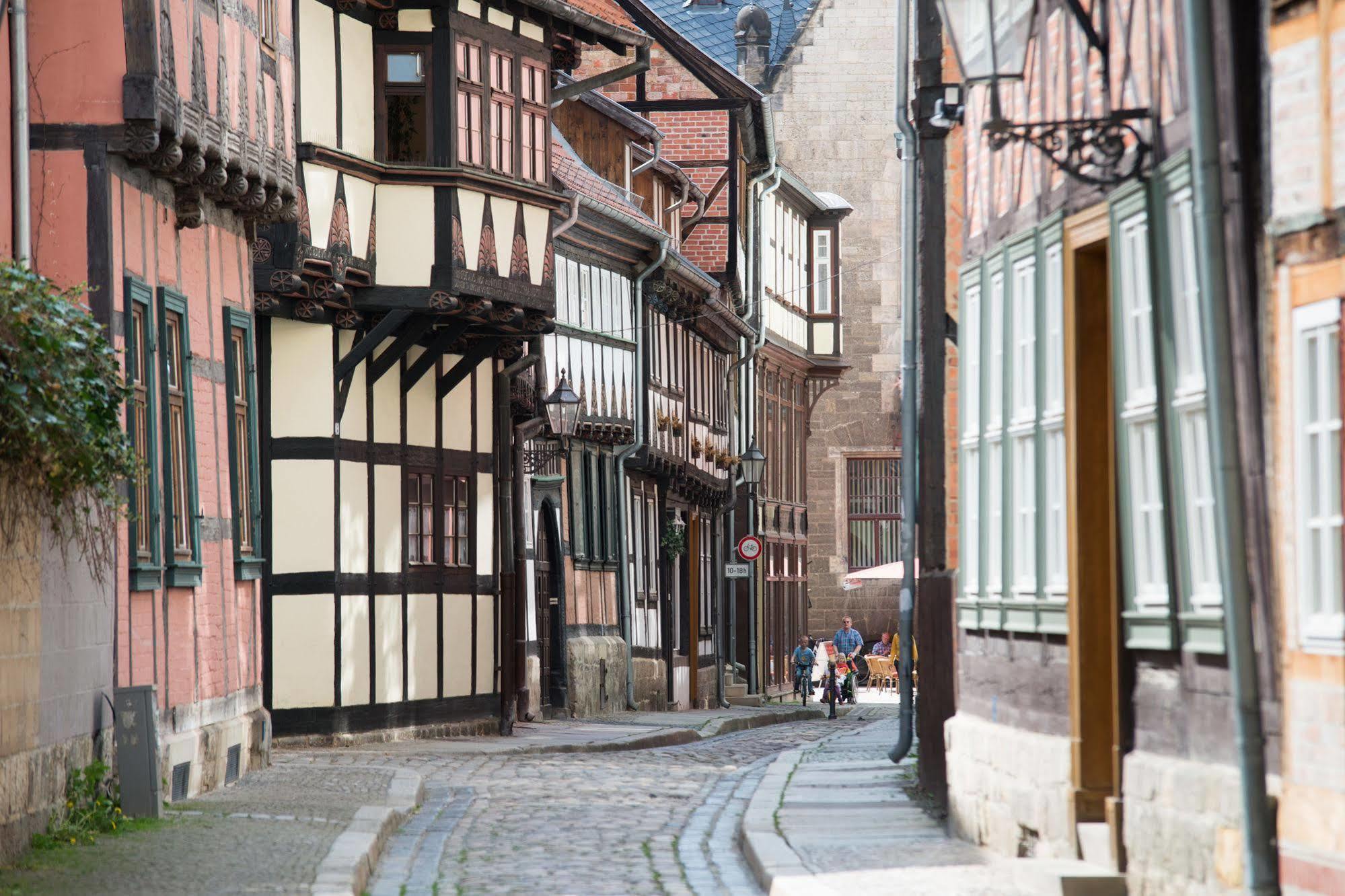 Apartmenthaus Im Stieg Quedlinburg Exterior foto